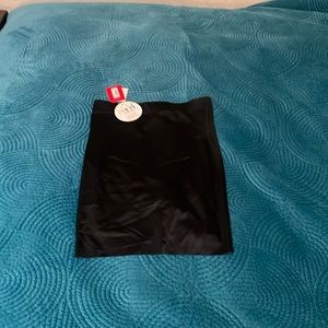 Brand New Spanx Half Slip- L